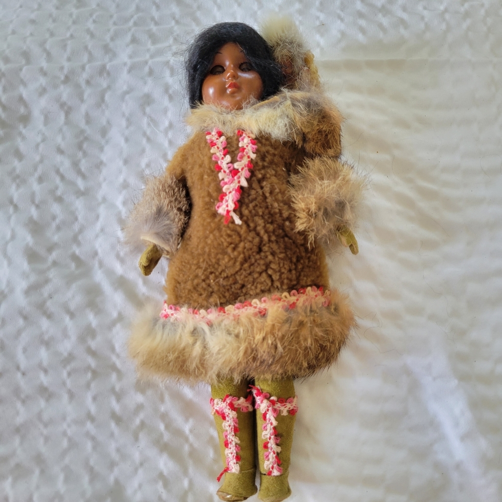 Alaskian Doll Inuit with Baby Pappoose Real fur 11 inches tall